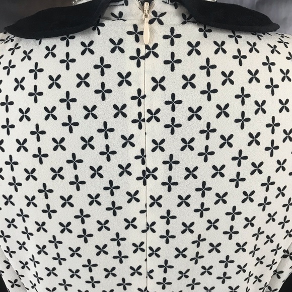 Esley White Dress with Flower Print - Picture 7 of 8